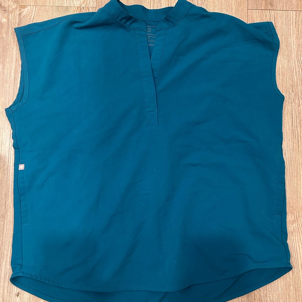 Figs Teal Rafaela Sleeveless Scrub Top Medium